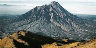 Wisata Alam Pegunungan Indonesia 2025: Destinasi Sejuk untuk Liburan dan Healing